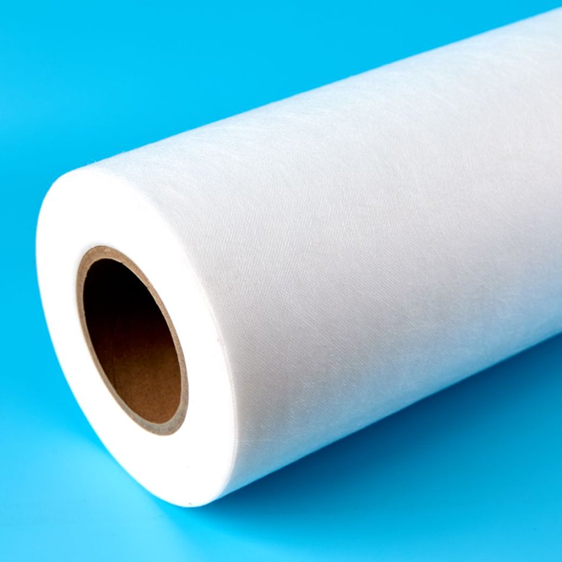 Keskilämmin vesiliukoinen kuitukangas